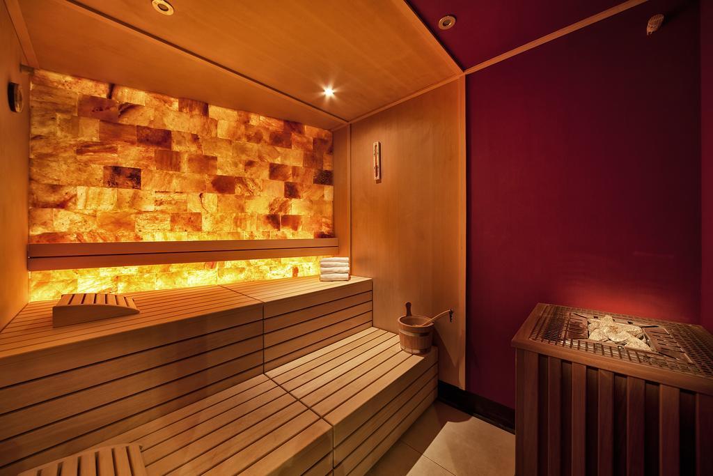 The Domain Bahrain Hotel And Spa - Adults Friendly 16 Years Plus マナーマ エクステリア 写真 A modern salt room