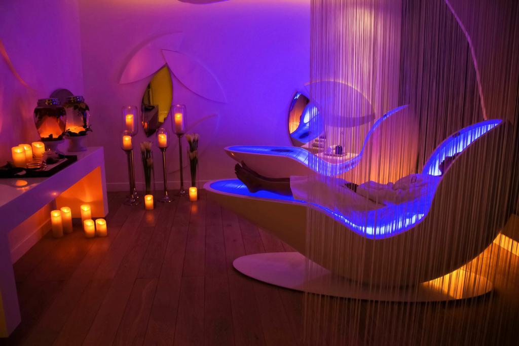 The Domain Bahrain Hotel And Spa - Adults Friendly 16 Years Plus マナーマ エクステリア 写真 A spa in a hotel