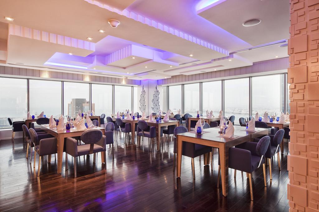 The Domain Bahrain Hotel And Spa - Adults Friendly 16 Years Plus マナーマ エクステリア 写真 The 360° Restaurant